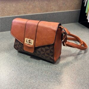 Elegant Brown Leather Crossbody Bag